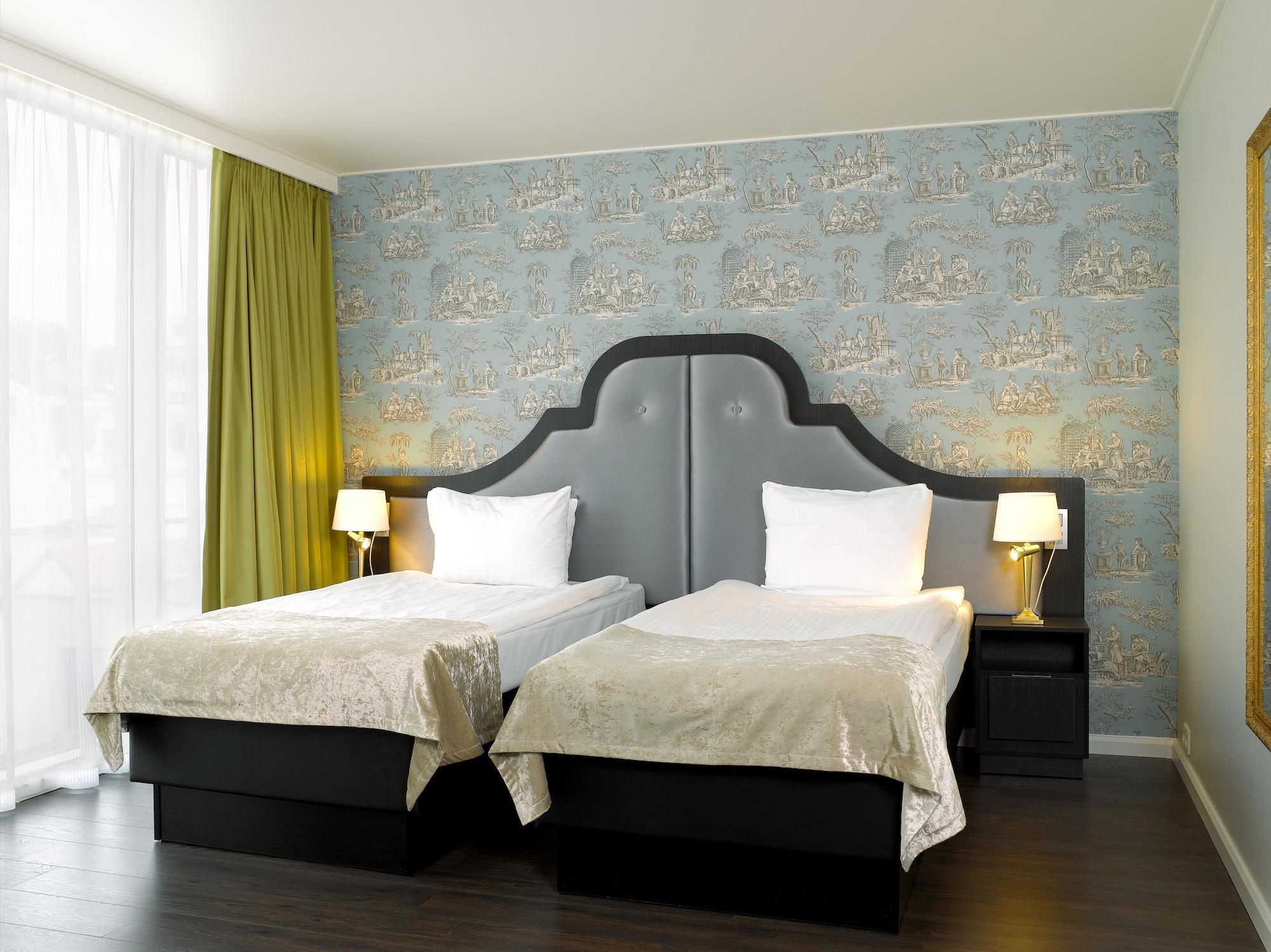 Thon Hotel Bristol Stephanie Brussel Bagian luar foto