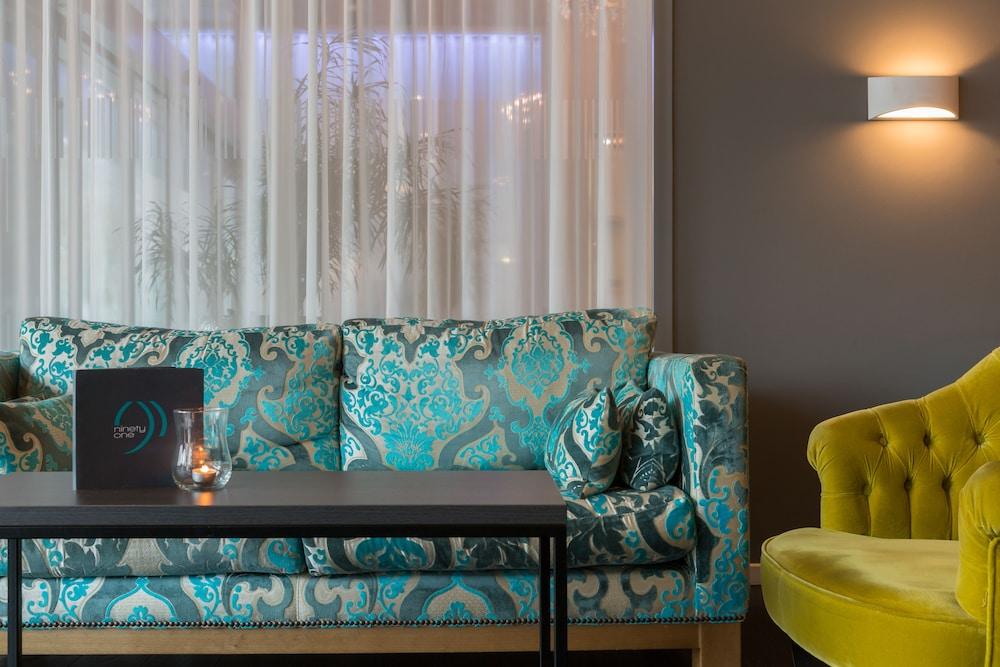 Thon Hotel Bristol Stephanie Brussel Bagian luar foto