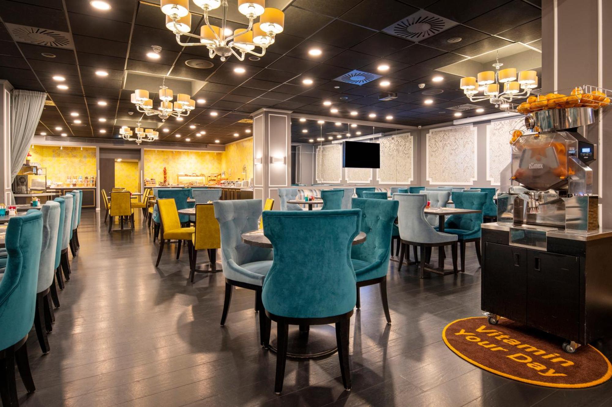 Thon Hotel Bristol Stephanie Brussel Bagian luar foto