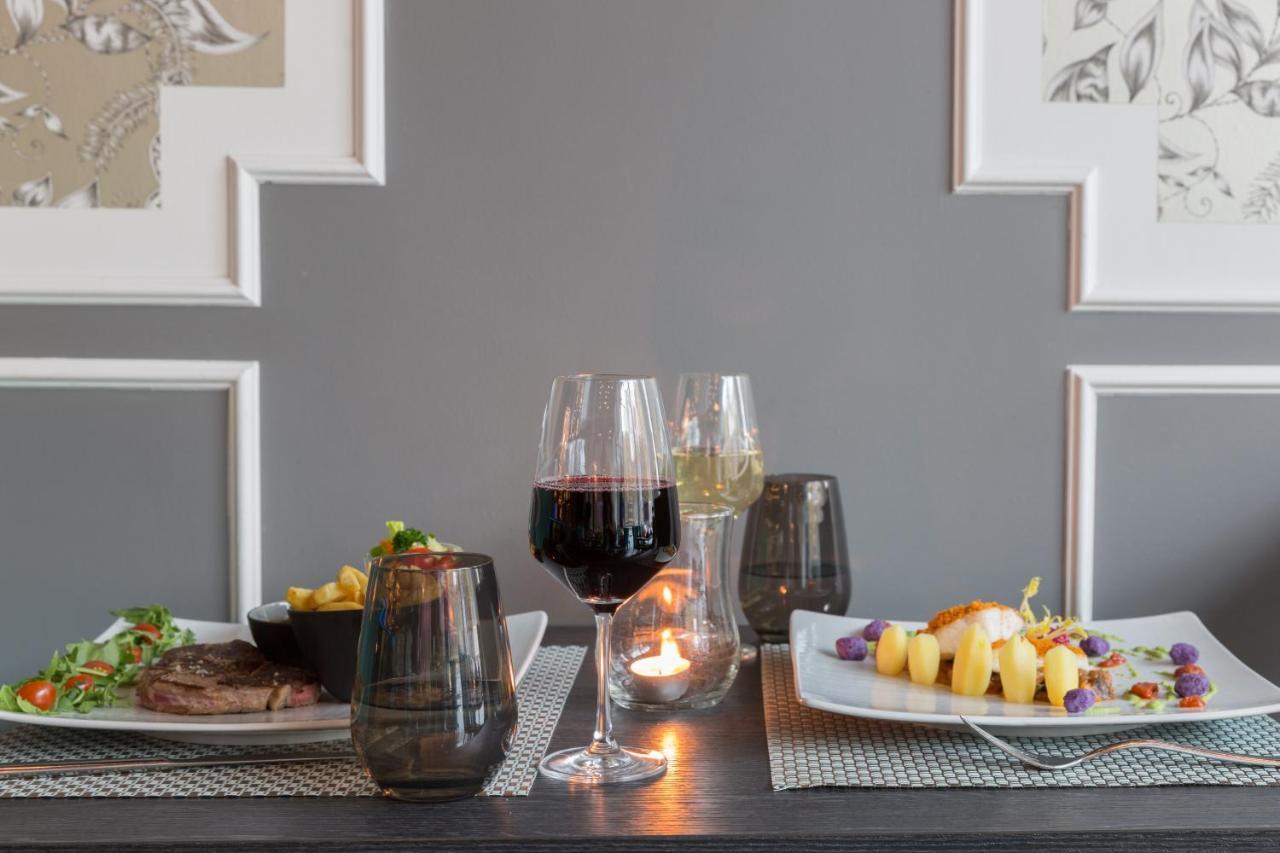 Thon Hotel Bristol Stephanie Brussel Bagian luar foto